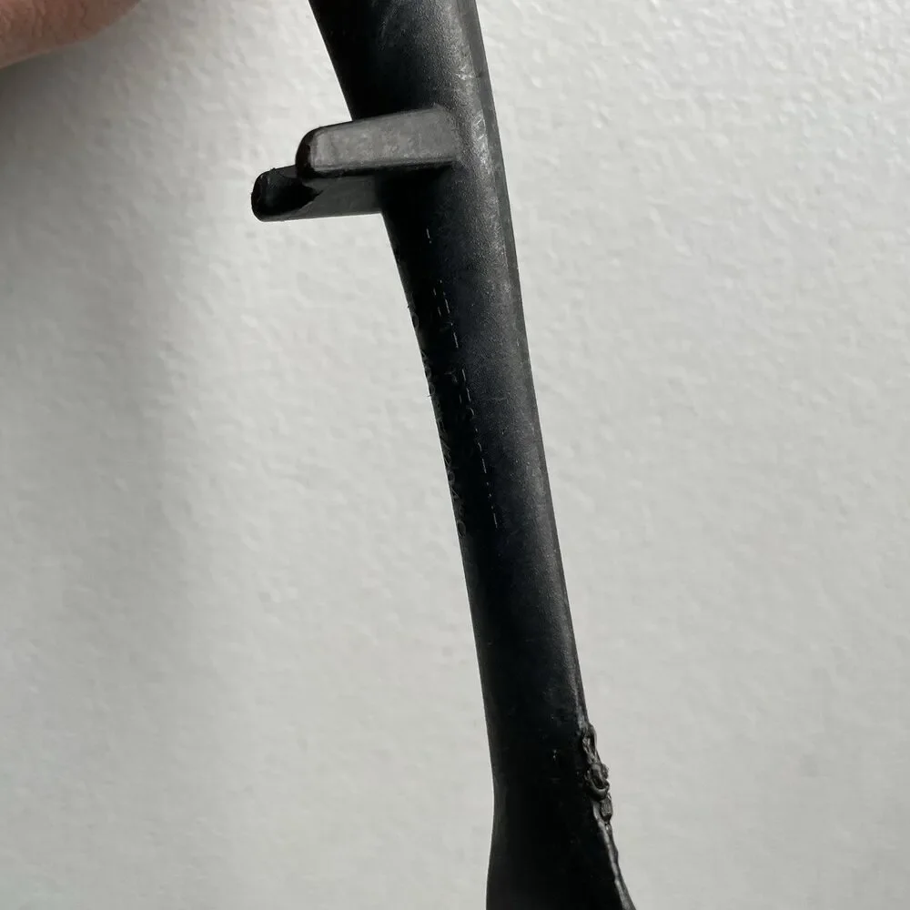 Rubbermaid Black Nylon Turner Spatula Rubber Hand Grip Kitchen Cooking Utensil